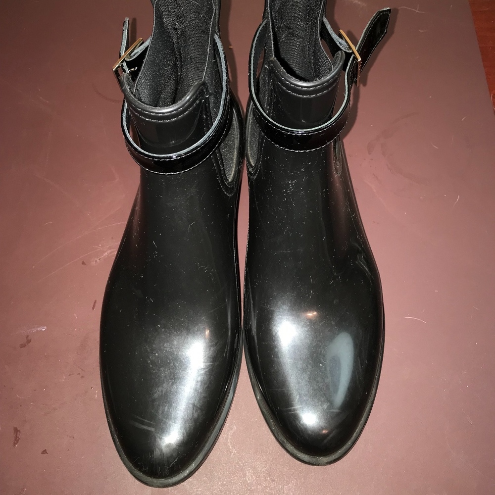 JIMMY CHOO RAIN BOOTIES